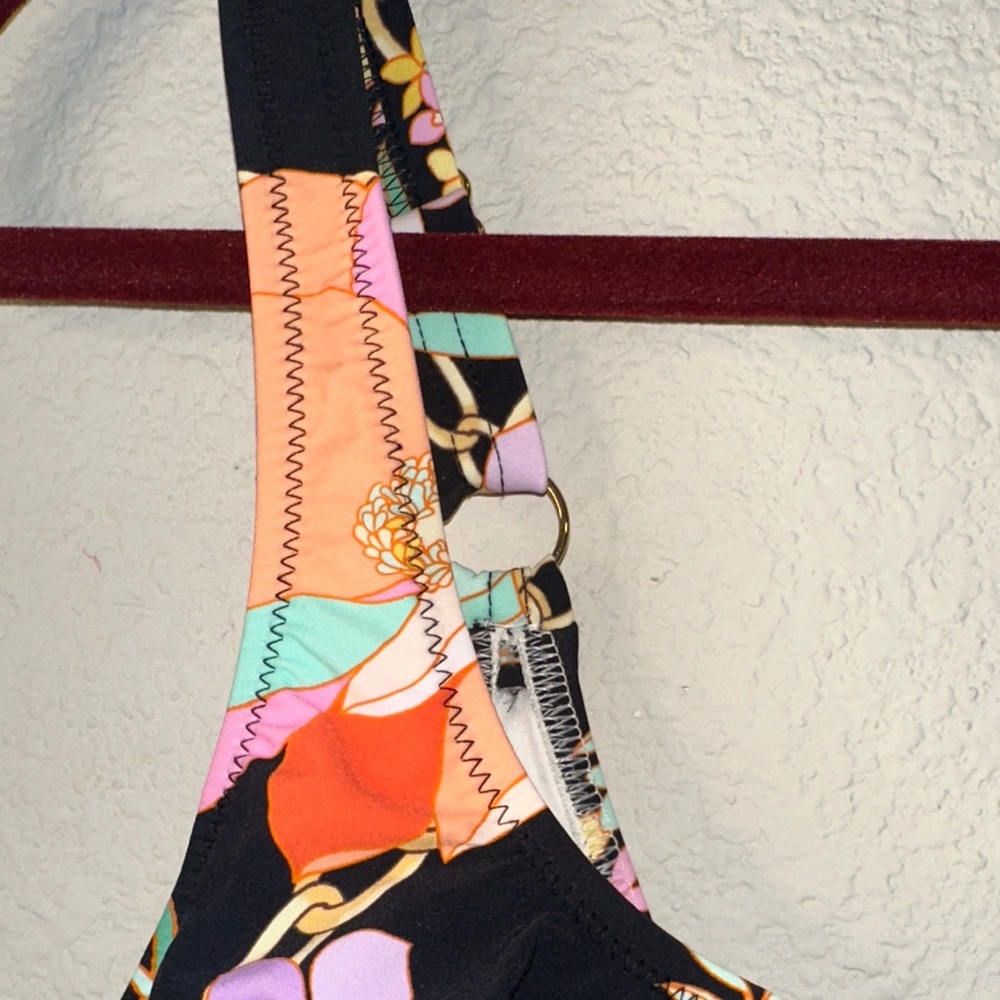 Gottex Vibrant Floral One Piece Swimsuit -‎ Black and Multicolor - Picture 3 of 15